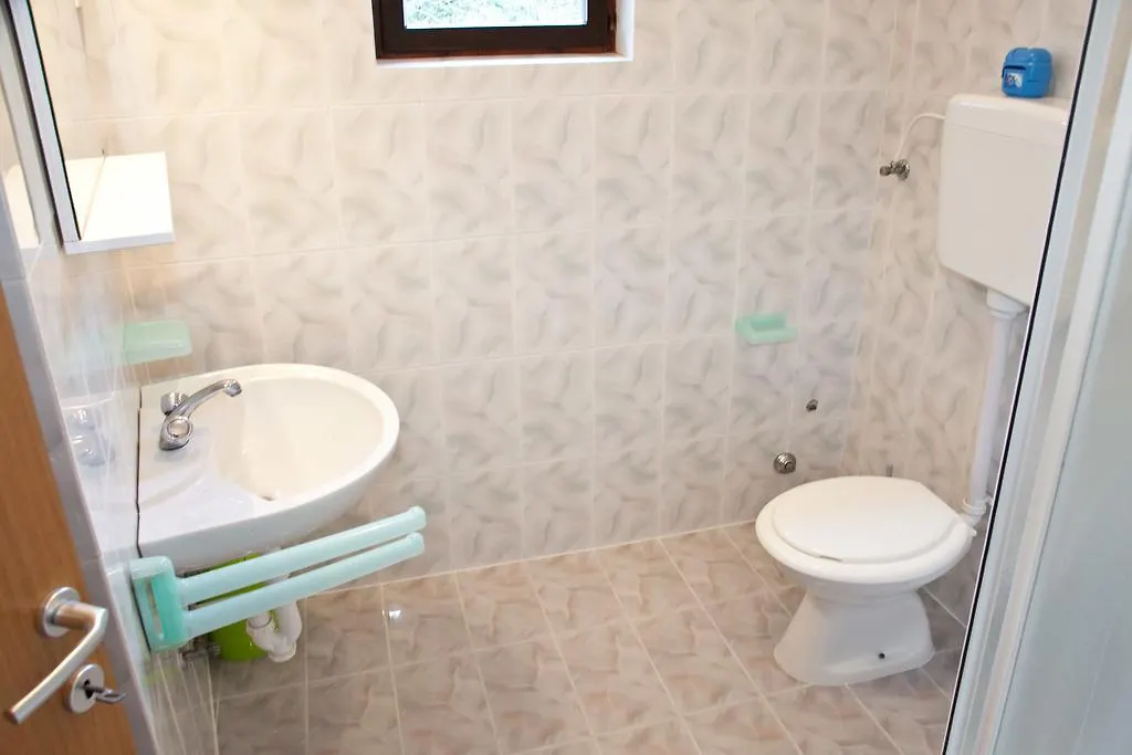Kucica Lusi Holiday home Liznjan Croatia